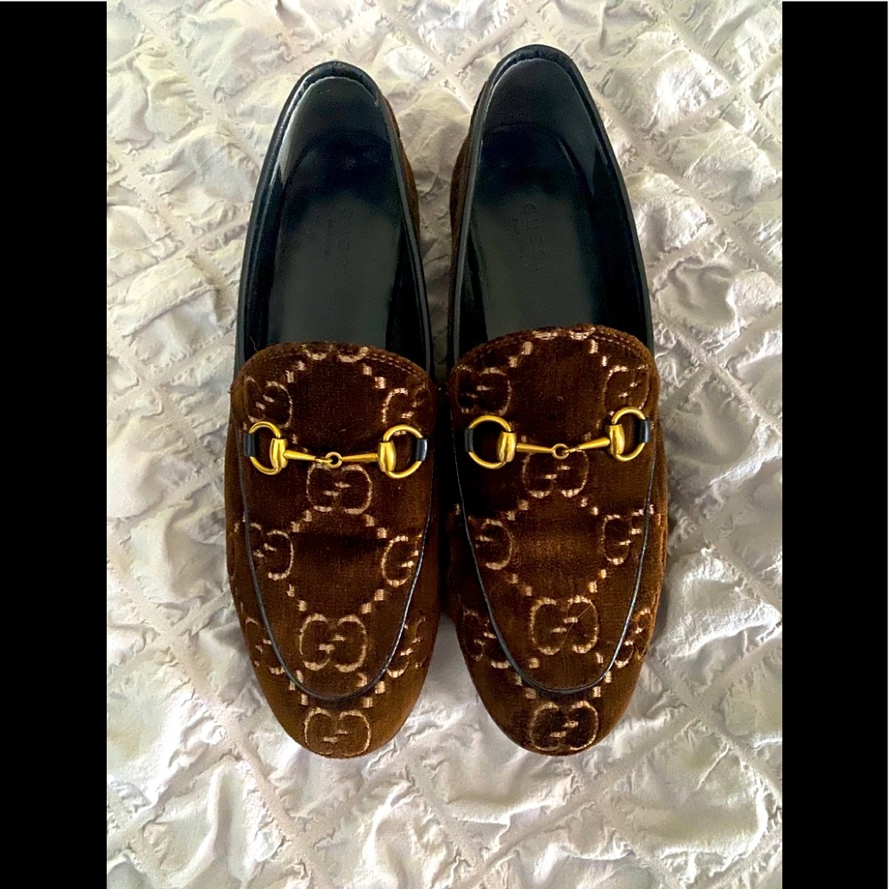 Velvet Gucci loafers in chocolate brown/black, EUC, Euro 38/US 7.5